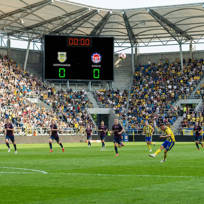 LED zaslon visoke svetilnosti za športne dogodke (STADIONSKI LED ZASLON)