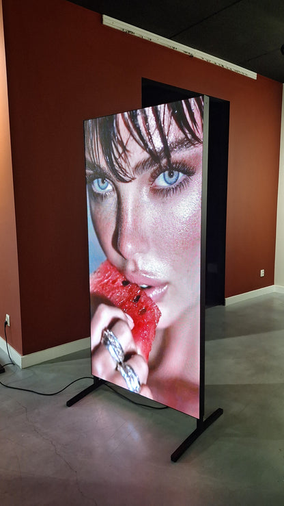 LED POSTER MEDIA WALL utilisation à l'intérieur 192x96cm